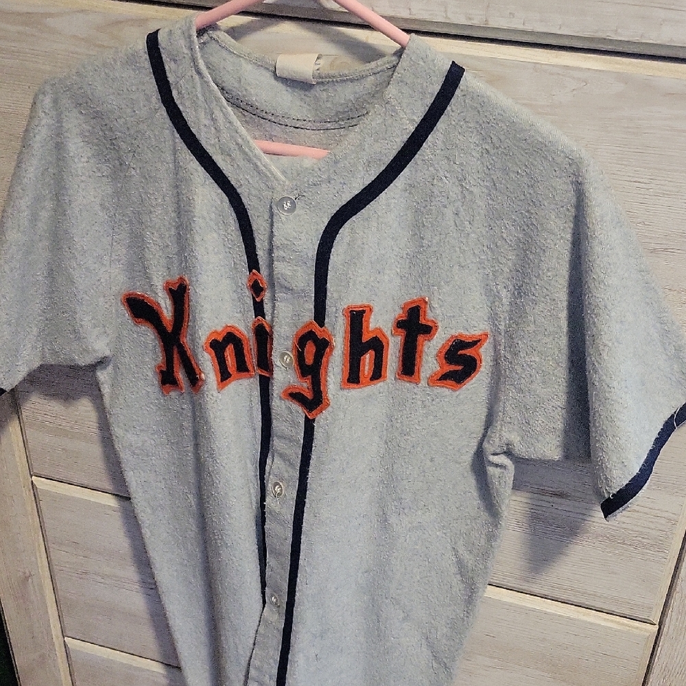 Gray Knights Men Baseball Shirt